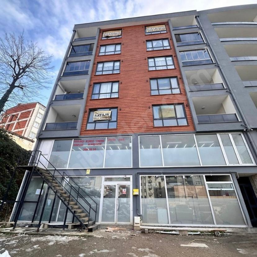 MEYDANDA SIFIR SATILIK LÜX DAİRE FIRSATI